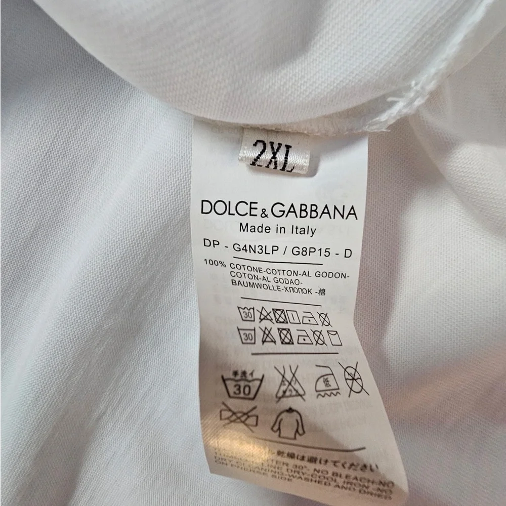 Dolce & Gabbana Black and White Logo Tee - Picture 5 of 8